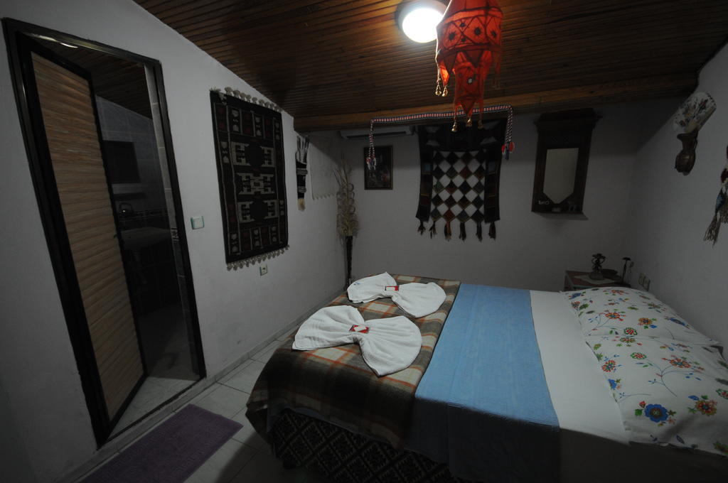 Efes Antik Hotel Selçuk Bilik gambar