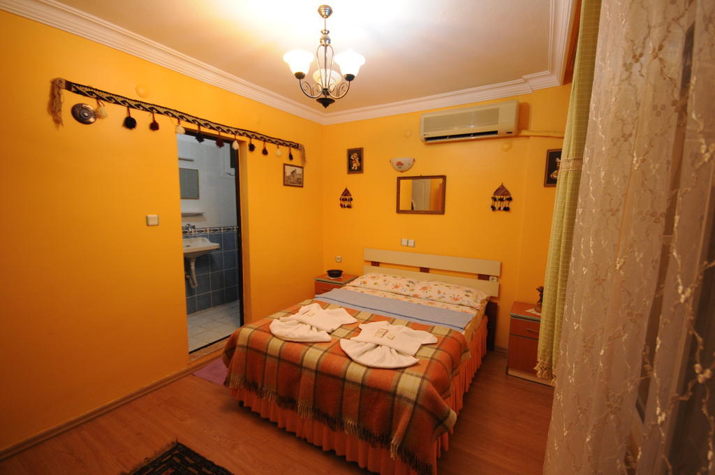 Efes Antik Hotel Selçuk Bilik gambar