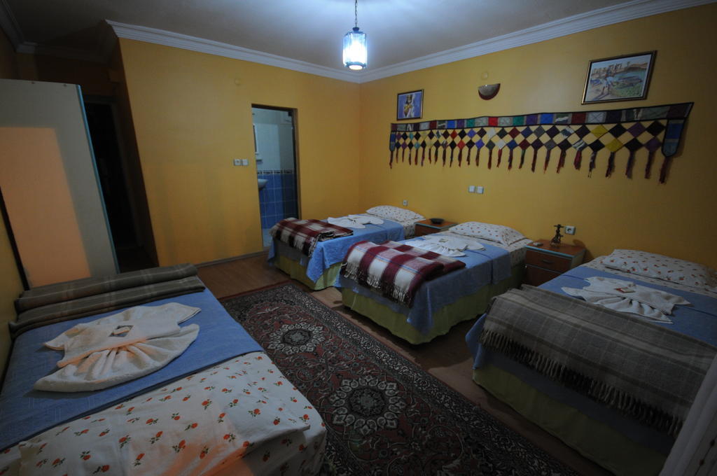 Efes Antik Hotel Selçuk Bilik gambar