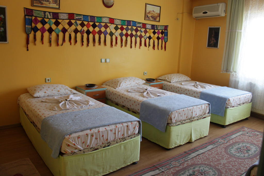 Efes Antik Hotel Selçuk Bilik gambar